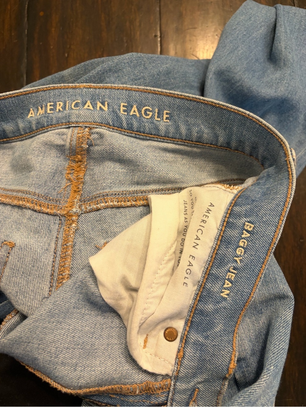 American Eagle Outfitters Light Blue Distressed baggy jeans women’s size 4 - Picture 5 of 8
